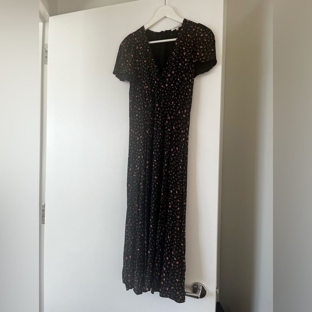 V-Neck long dress